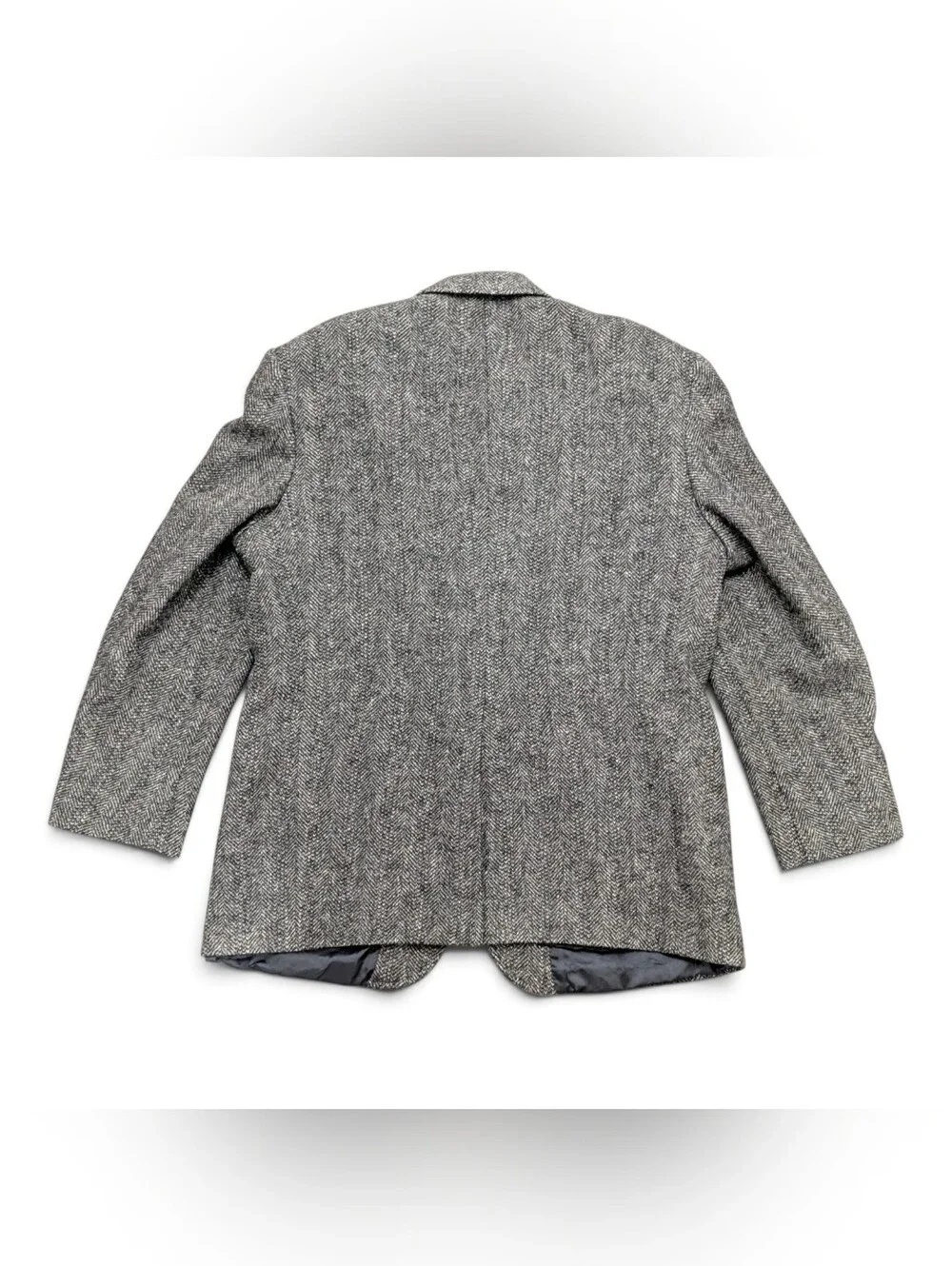 Harris Tweed Lands End Blazer Jacket Men's Size 44R Gray Herringbone Sport Coat